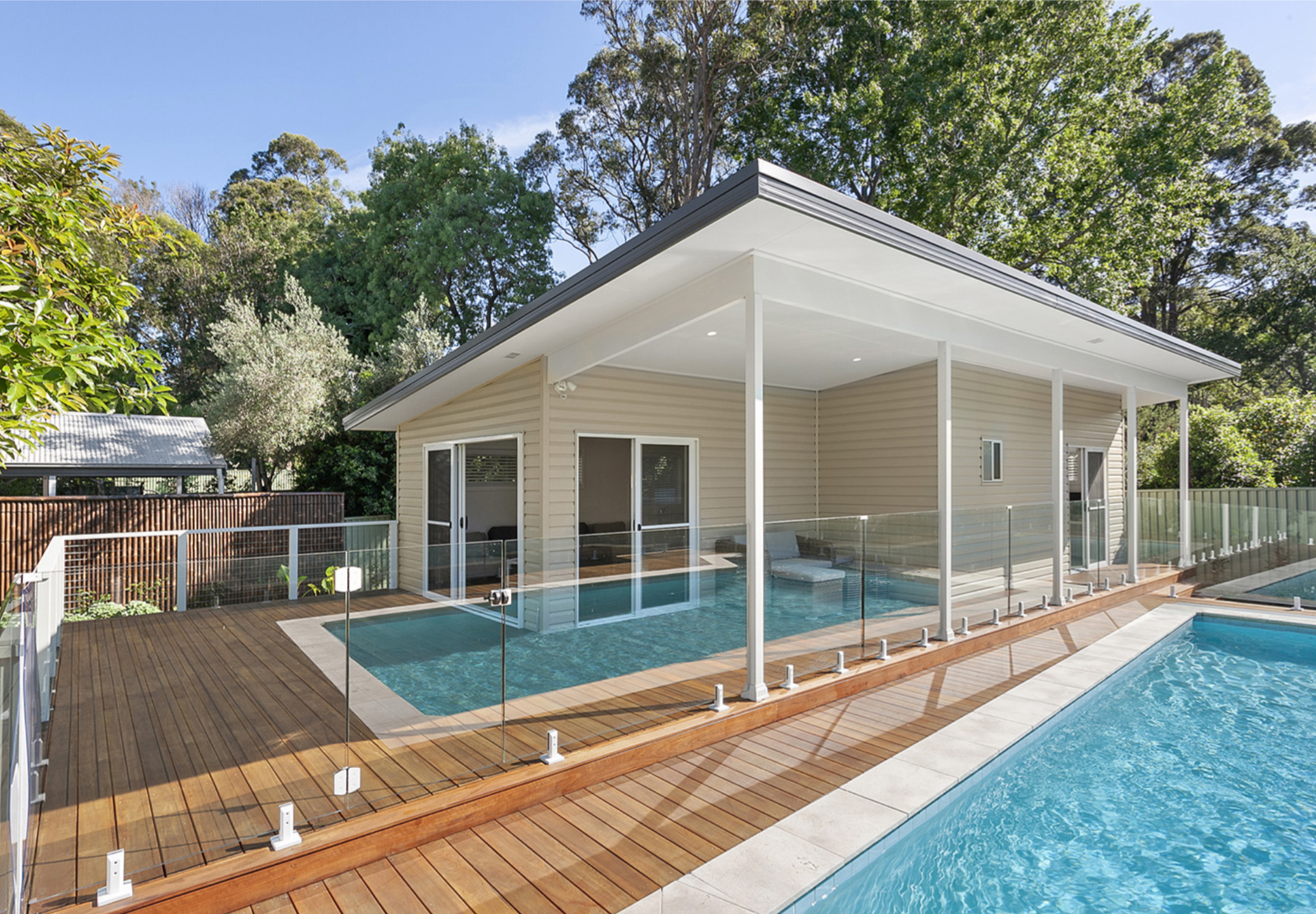 granny flat near pool 